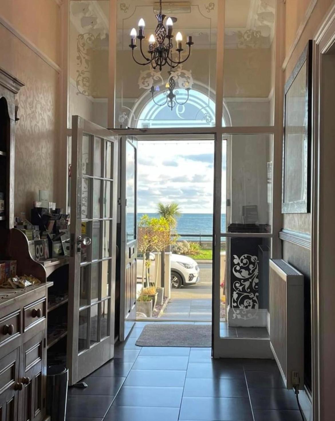 Promenad Bed & Breakfast Llandudno Exterior photo